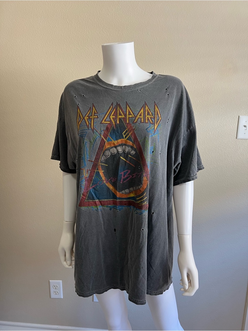 Def Leppard Short Sleeve Graphic Tee - Gray